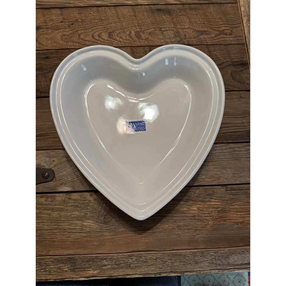 Chantal Pink Heart Shaped Stoneware Baking Casserole Dish New 1.5 Qt